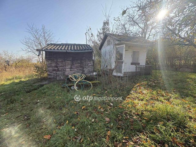 Eladó telek, Tatán 5.99 M Ft / költözzbe.hu