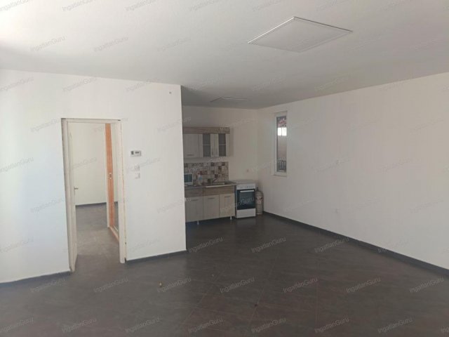 Kiadó ipari ingatlan, Albertirsán 1330 E Ft / hó