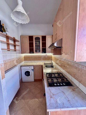 Eladó téglalakás, Szegeden 57.9 M Ft, 2 szobás