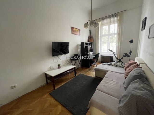 Eladó téglalakás, Kecskeméten 46 M Ft, 2 szobás