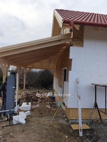 Eladó családi ház, Sóskúton 41.9 M Ft, 2+2 szobás