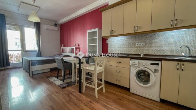 Kiadó téglalakás, albérlet, II. kerületben, Jurányi utcában