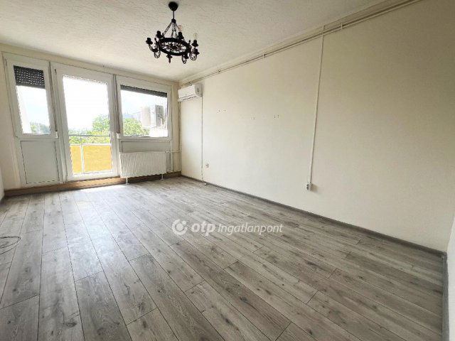 Eladó panellakás, Siófokon 47.5 M Ft, 2 szobás