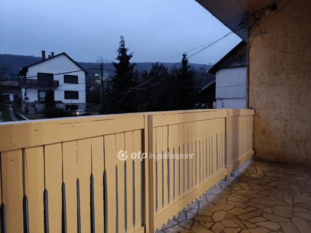 Eladó téglalakás, Solymáron 123 M Ft, 3+2 szobás