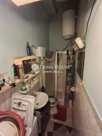 Eladó téglalakás, Budapesten, XV. kerületben 39.9 M Ft, 3 szobás