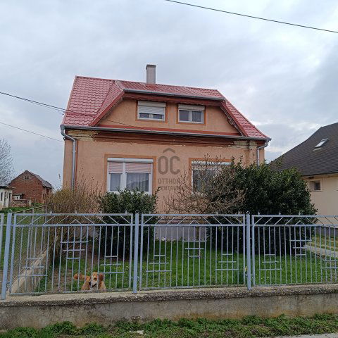 Eladó családi ház, Molnárin 29.9 M Ft, 4 szobás