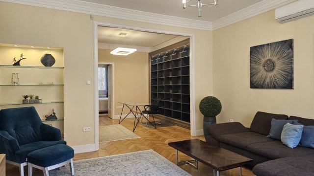 Kiadó téglalakás, albérlet, V. kerületben, Váci utcában