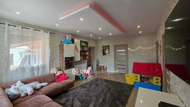 Eladó családi ház, Kabán 62 M Ft, 2 szobás