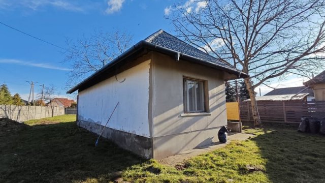 Eladó családi ház, Pilisen 39 M Ft, 3 szobás
