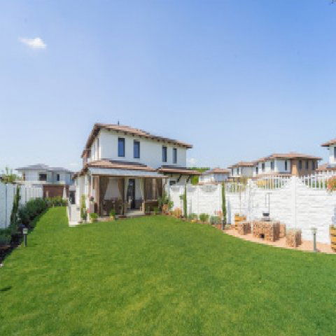 Eladó ikerház, Sződligeten 149 M Ft, 6 szobás