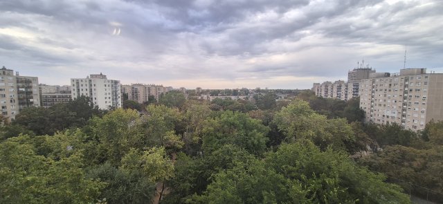 Eladó panellakás, Debrecenben 71.9 M Ft, 3 szobás