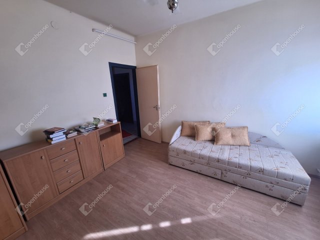 Eladó családi ház, Somlószőlősön 46 M Ft, 4 szobás