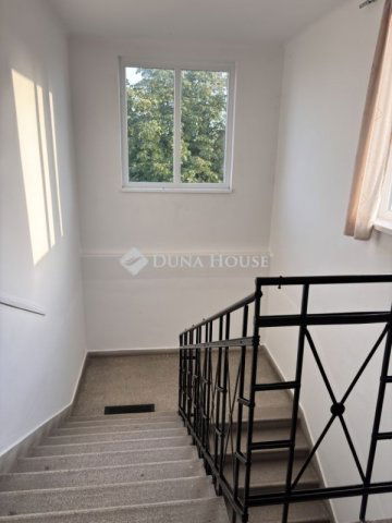 Kiadó téglalakás, albérlet, Pécsett 230 E Ft / hó, 2 szobás