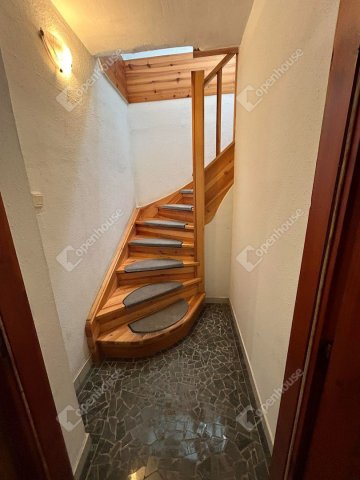 Eladó ipari ingatlan, Monorierdőn 350 M Ft / költözzbe.hu