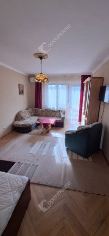 Eladó téglalakás, Szegeden 69 M Ft, 3 szobás