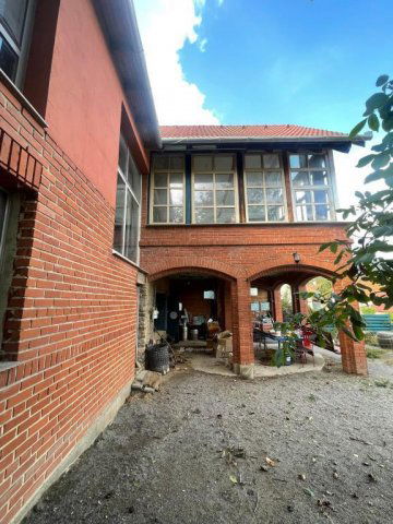 Eladó családi ház, Pécsett 115 M Ft, 3+1 szobás