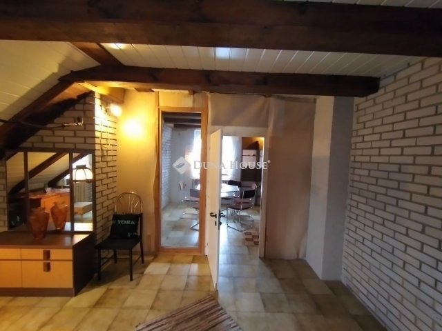 Eladó családi ház, Szentgotthárdon 89.9 M Ft, 8 szobás