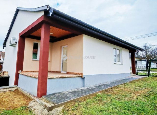 Eladó családi ház, Csurgón 42.99 M Ft, 4 szobás