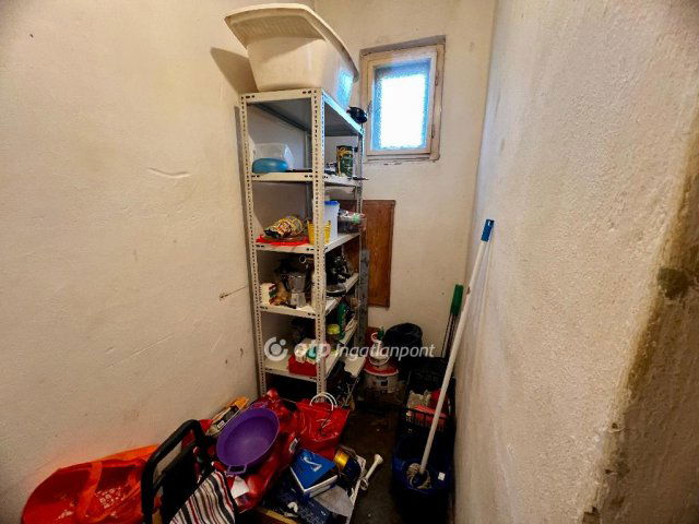 Eladó családi ház, Kompolton 29.9 M Ft, 3 szobás