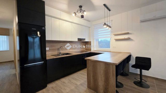 Kiadó téglalakás, albérlet, Szombathelyen, Kassák Lajos utcában