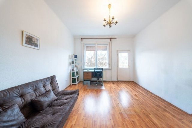 Eladó téglalakás, Budapesten, VIII. kerületben 108.9 M Ft