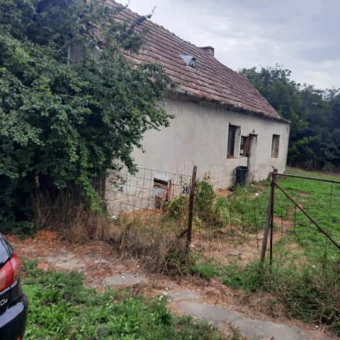 Eladó családi ház, Zalaváron 7 M Ft, 1 szobás