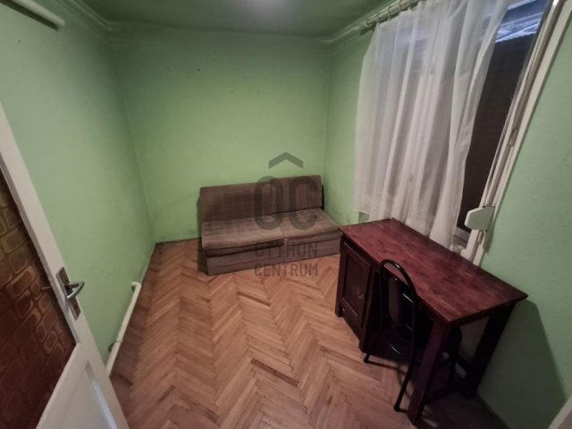 Eladó családi ház, Cegléden 42 M Ft, 3 szobás