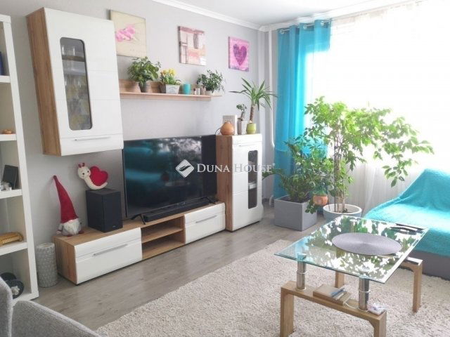 Eladó panellakás, Budapesten, XX. kerületben 66 M Ft, 2 szobás
