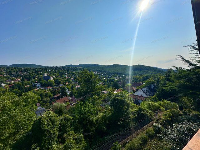 Eladó családi ház, Budapesten, II. kerületben 140 M Ft, 4 szobás