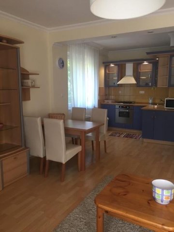 Kiadó téglalakás, albérlet, Debrecenben 240 E Ft / hó, 2 szobás