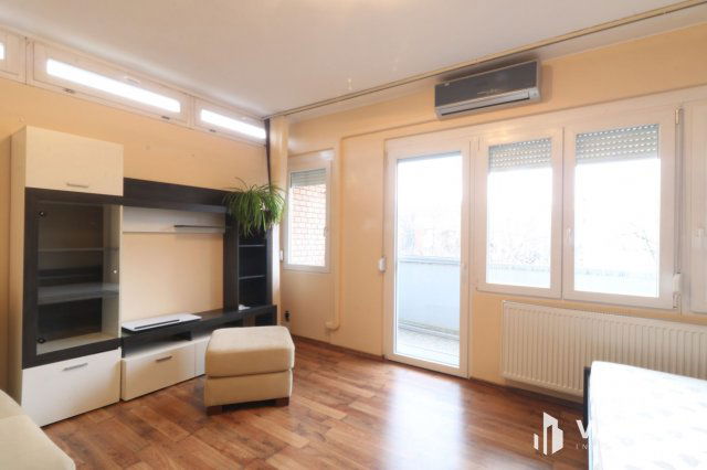 Kiadó téglalakás, albérlet, Szegeden 180 E Ft / hó, 2 szobás