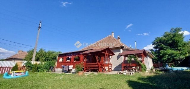 Eladó családi ház, Tóalmáson 52 M Ft, 3 szobás