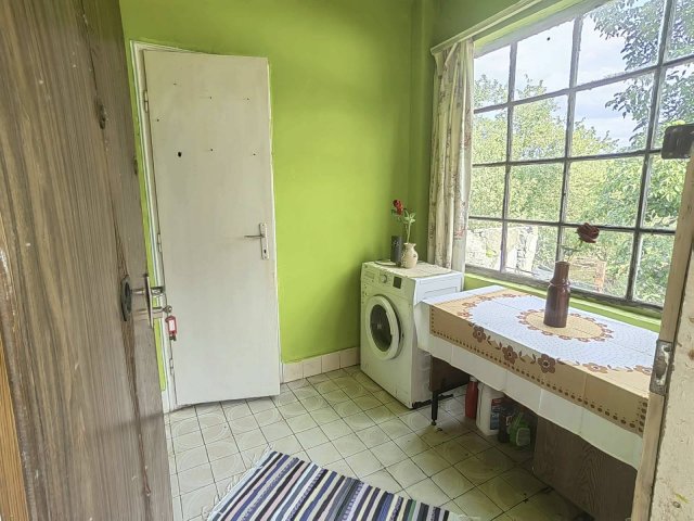 Eladó családi ház, Sajószentpéteren 11 M Ft, 1 szobás