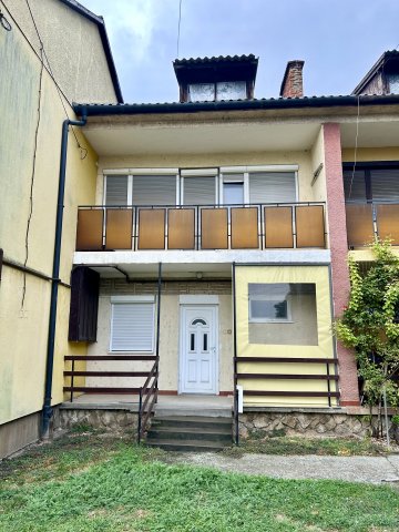 Eladó sorház, Bősárkányon 38 M Ft, 4 szobás