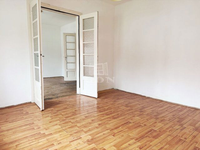 Eladó családi ház, Tökölön 60 M Ft, 3+1 szobás