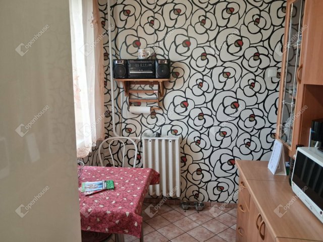 Eladó panellakás, Tatabányán 46 M Ft, 2 szobás