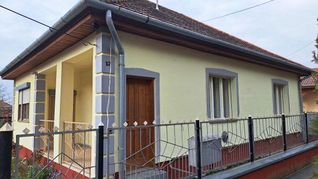 Eladó családi ház, Kartalon, Bartók Béla úton 45.9 M Ft