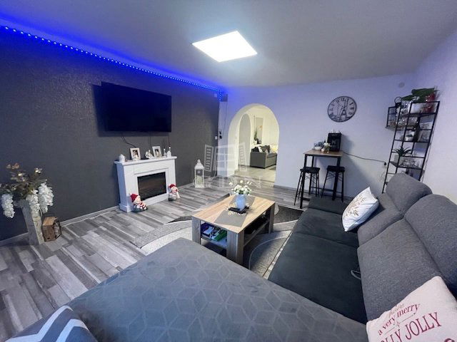 Eladó családi ház, Szegeden 68 M Ft, 2+3 szobás