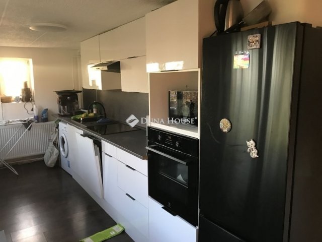 Eladó családi ház, Nagyvenyimen 37.9 M Ft, 3 szobás