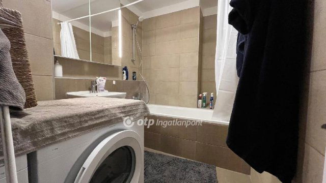 Eladó téglalakás, Budapesten, VIII. kerületben 149 M Ft