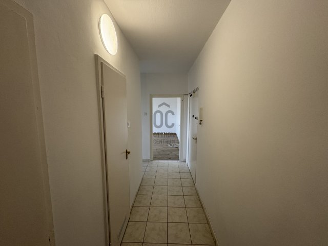 Kiadó téglalakás, albérlet, Szekszárdon 130 E Ft / hó