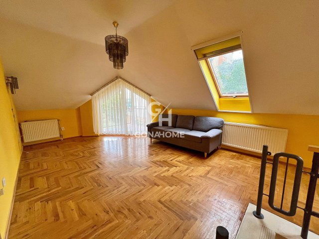 Eladó téglalakás, Veszprémben 69.9 M Ft, 4 szobás