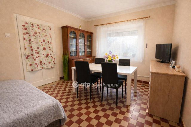 Eladó családi ház, Hencidán 23 M Ft, 2 szobás