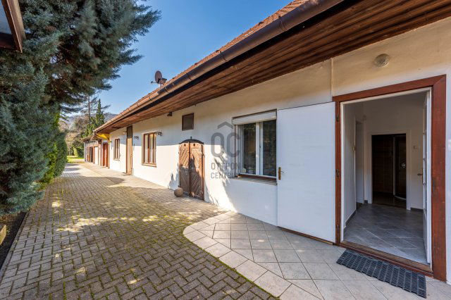 Eladó családi ház, Dunabogdányban 77.9 M Ft, 5 szobás