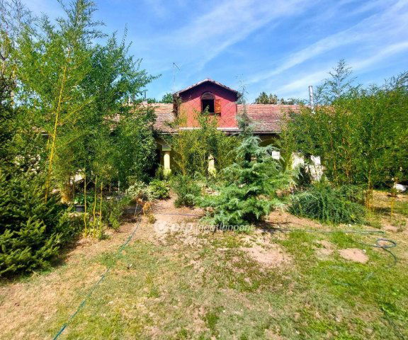 Eladó családi ház, Tápiószőlősön 34 M Ft, 1+2 szobás