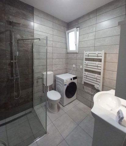 Kiadó téglalakás, albérlet, Pécsett 250 E Ft / hó, 2 szobás