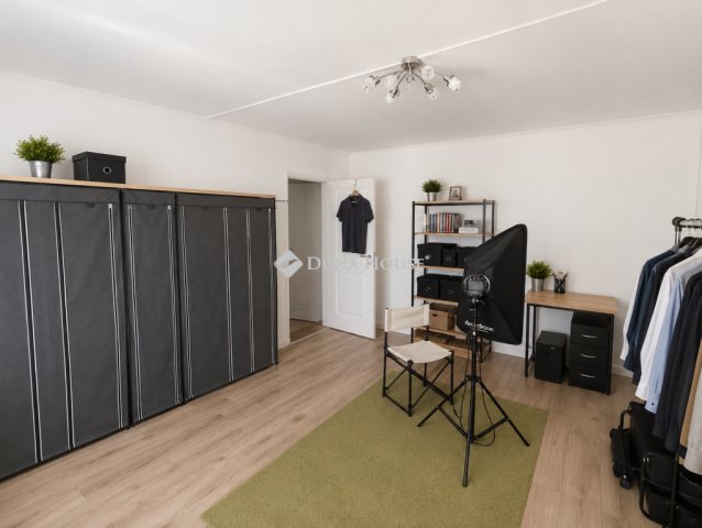 Eladó panellakás, Kecskeméten 42.9 M Ft, 2 szobás