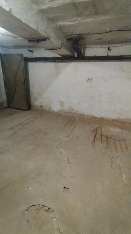 Eladó ipari ingatlan, Szolnokon 5 M Ft / költözzbe.hu