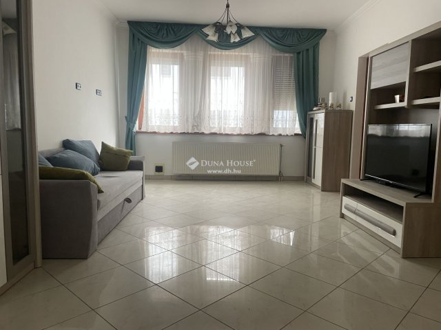 Eladó családi ház, Kecskeméten 115 M Ft, 6 szobás