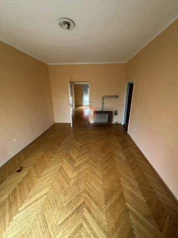 Eladó téglalakás, Pécsett, Bánki Donát úton 47.5 M Ft